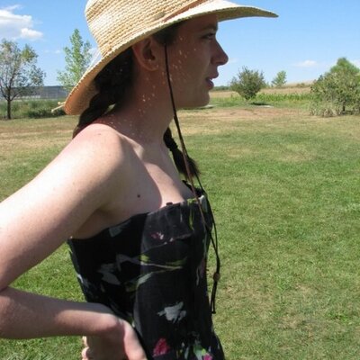 Profile Picture of Laura Saffioti (@lauralucilles) on Twitter