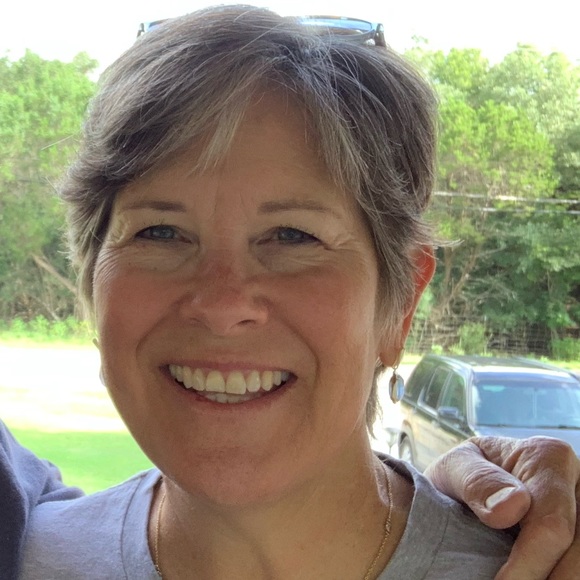 Profile Picture of Janet Lockhart (@jlock1234) on Poshmark