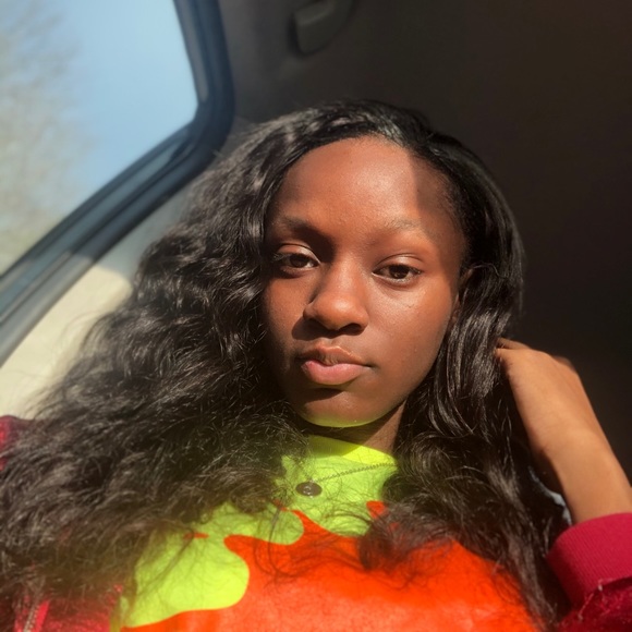 Profile Picture of Darriona Bigsby (@darrryyyy) on Poshmark