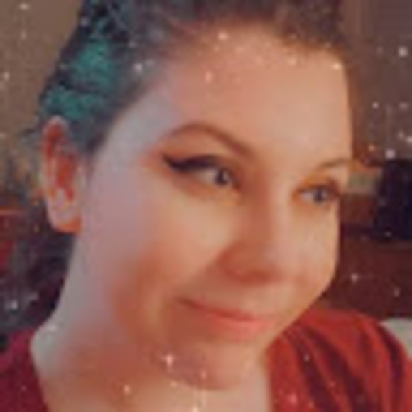 Profile Picture of Jaden Kegney (@jadenkegney) on Poshmark