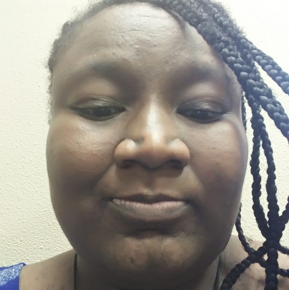 Profile Picture of Pamela Walker (@pamela_walker) on Poshmark