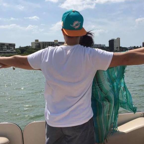 Profile Picture of Jason March (@jasonmarch) on Poshmark