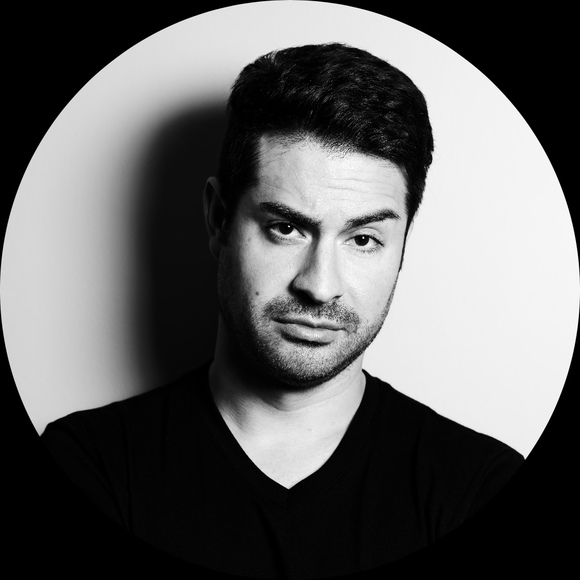 Profile Picture of Nick Holmes (@nick2341) on Poshmark