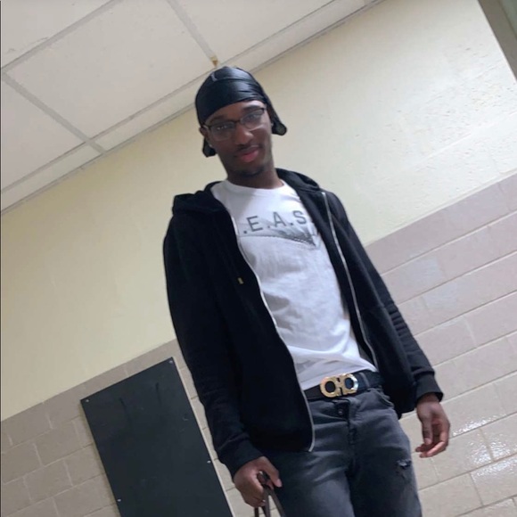 Profile Picture of Miles Bogan (@boganboy) on Poshmark