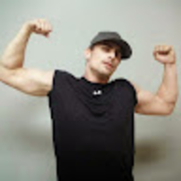 Profile Picture of James Lucas (@kingmaniac13) on Poshmark