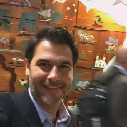 Profile Picture of Richard James (@richardyoud) on Tiktok