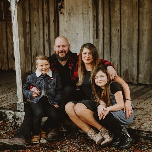 Profile Picture of Ashlee Thierstein (@ashlee_monroe) on Poshmark