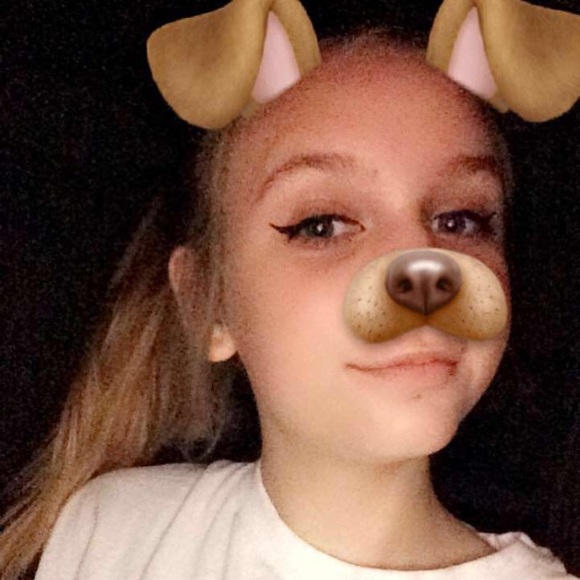 Profile Picture of Kaitlynn Scharp (@kaitlynn_scharp) on Poshmark