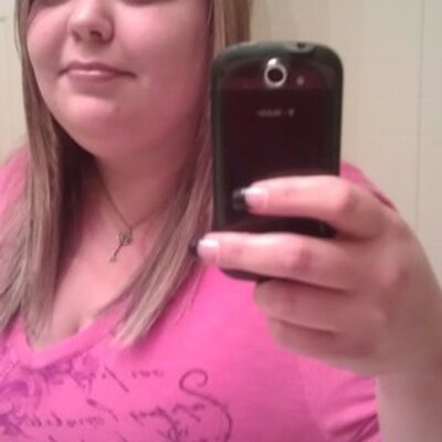 Profile Picture of Amanda Pelzer (@amanda_pelzer) on Twitter