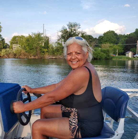 Profile Picture of Vicki Vaughn (@vickivaughn710) on Poshmark