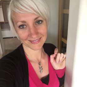 Profile Picture of Stacie Lindhardt (@stacierawlin) on Pinterest