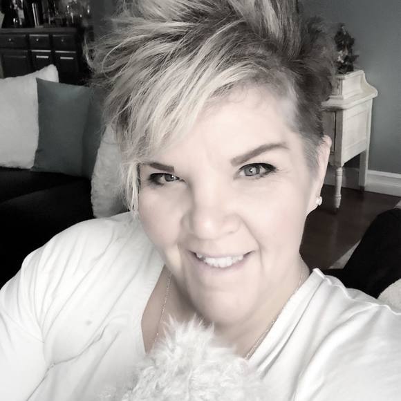 Profile Picture of Jacqueline Cadwell-kennedy (@djmk66) on Poshmark