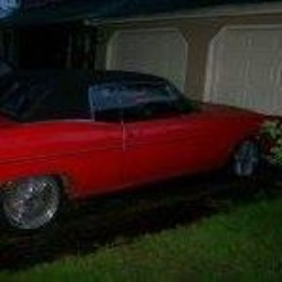 Profile Picture of Charles Hightower (@howellhightower) on Poshmark