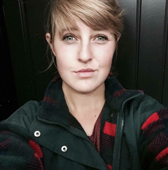 Profile Picture of Natasha Grapes (@natashagrapes9) on Poshmark