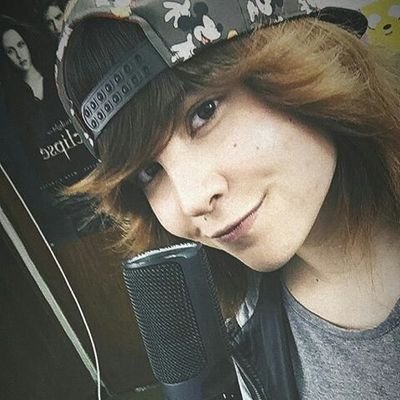 Profile Picture of  🎮-Gabriel Davalos - 💦 ✨ (@GabrielDavalo18) on Twitter