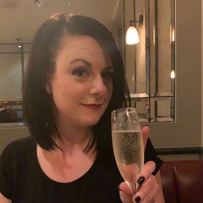 Profile Picture of May Roberts (@boots_girl1984) on Twitter