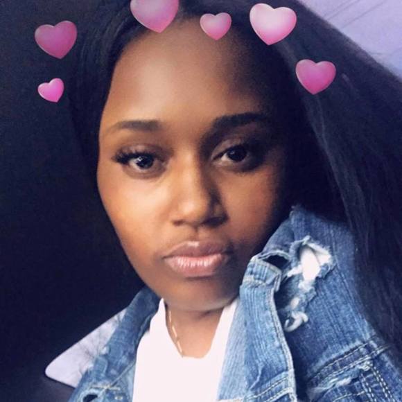 Profile Picture of Kameisha Cobbert (@kcobbert212) on Poshmark