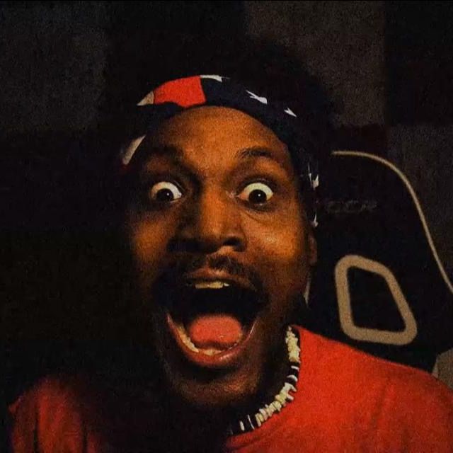 Profile Picture of coryclocks (@dollyz.ari) on Tiktok