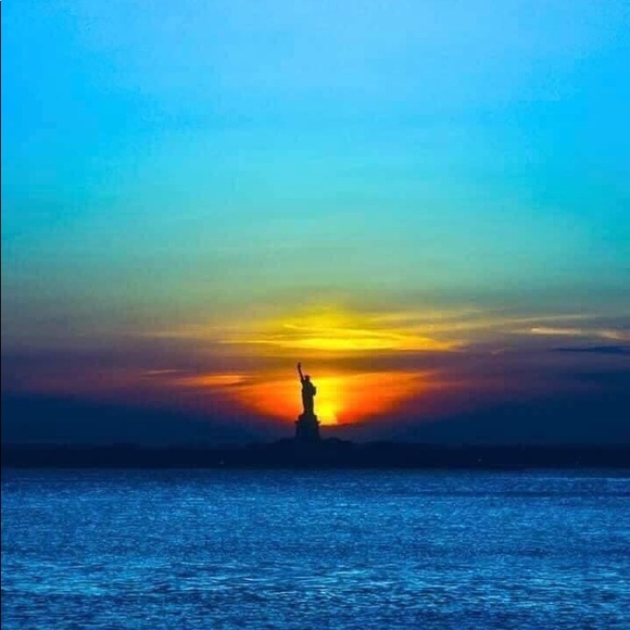 Profile Picture of Rebecca Mashler (@rebeccamashler) on Poshmark