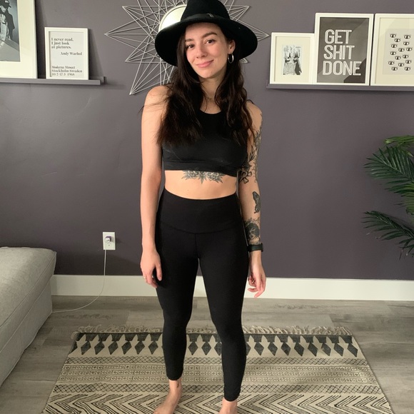Profile Picture of Jade Allen (@jadelallen) on Poshmark