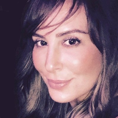 Profile Picture of Stephanie Roberts (@seenbystephanie) on Twitter