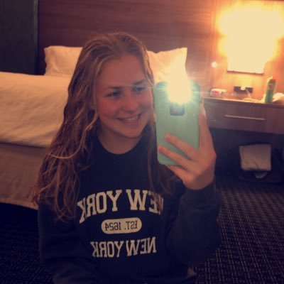 Profile Picture of Emily Grace LeVan (@Emilyyy_0220) on Twitter