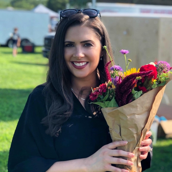 Profile Picture of Katelyn Jakubovic (@kateejakee) on Poshmark