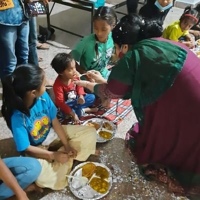 Profile Picture of Nandini Singh (@itsnandinisingh) on Twitter