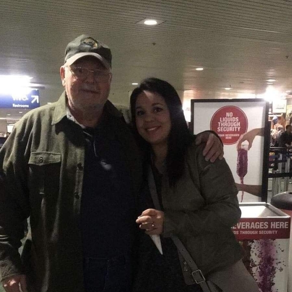 Profile Picture of Shannon Carlton (@tscarltonfam) on Poshmark