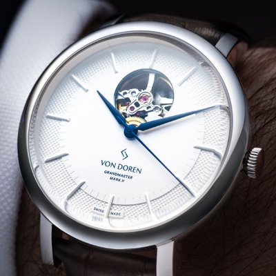 Profile Picture of Von Doren Timepieces (@VonDoren) on Twitter