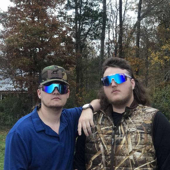 Profile Picture of Hunter Poole (@poole_hunter) on Poshmark