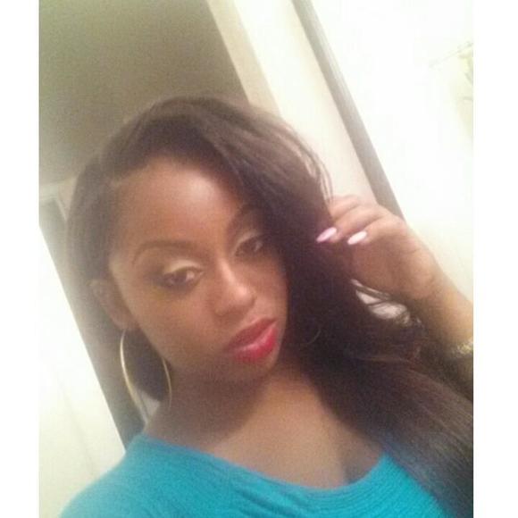 Profile Picture of Kiara Kirkendoll (@kforlove) on Poshmark