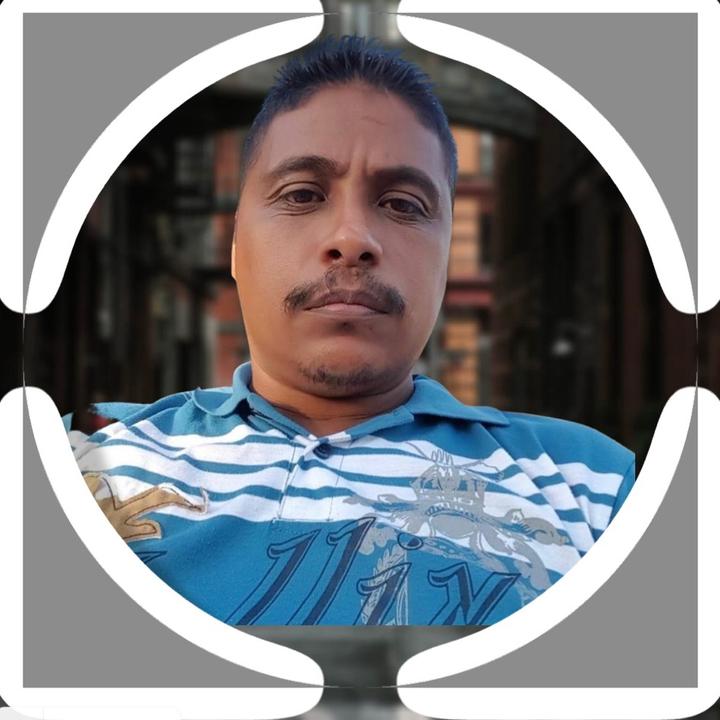 Profile Picture of Manuel Bustos (@manuelb0910) on Tiktok