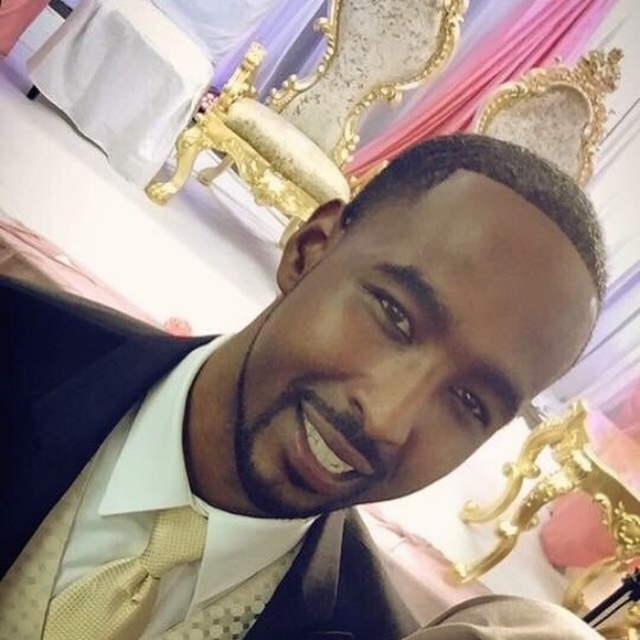 Profile Picture of Mohammed Farah (@fizzo916) on Poshmark
