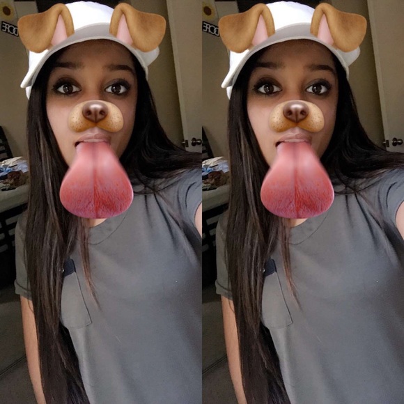 Profile Picture of Mishka Manidaw (@mishkaaamanidaw) on Poshmark