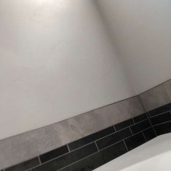 Jennifer Vairo - Poshmark Profile Picture of Jennifer Vairo (@siggiebigsky01) on Poshmark