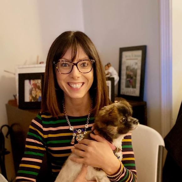 Profile Picture of Nicole Guzzardi (@nicoleguzzardi) on Poshmark