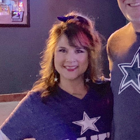 Profile Picture of Mmichelle Faurot (@mfaurot) on Poshmark