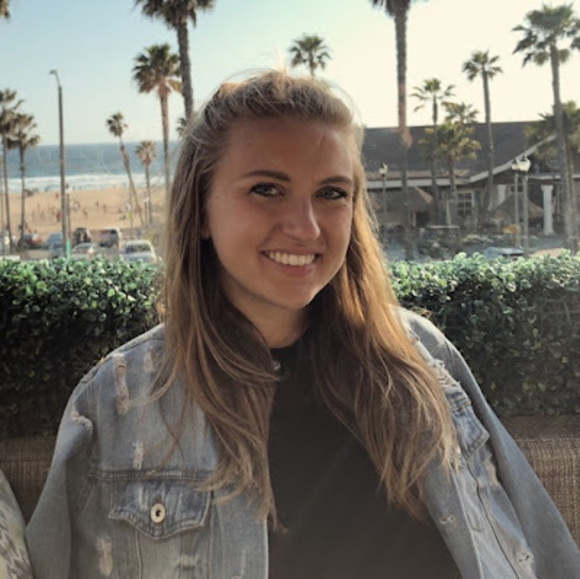 Profile Picture of Jessica Tarnacki (@j_tarnacki) on Poshmark