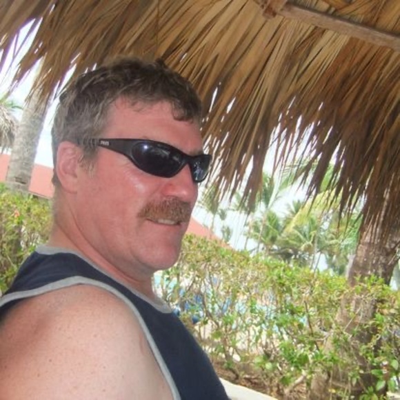 Profile Picture of Ian Parsons (@ian_parsons) on Poshmark
