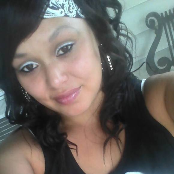 Profile Picture of Cassandra Carrillo (@babiigurl) on Poshmark