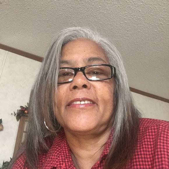 Profile Picture of Joyce Marzett-barrett (@joycebarrett33) on Poshmark