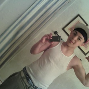 Profile Picture of Marshall Mathers (@u_guys_r_losers_except_me) on Myspace