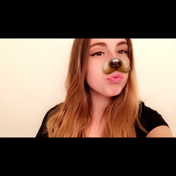 Profile Picture of Shelby Lamaestra (@shelbylamaestra) on Poshmark