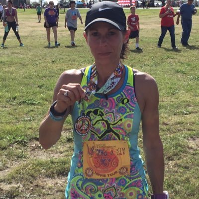 Profile Picture of Claudia Schumacher (@beachlover282) on Twitter