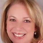 Profile Picture of Rona Wiedmayer (@lakewied) on Instagram