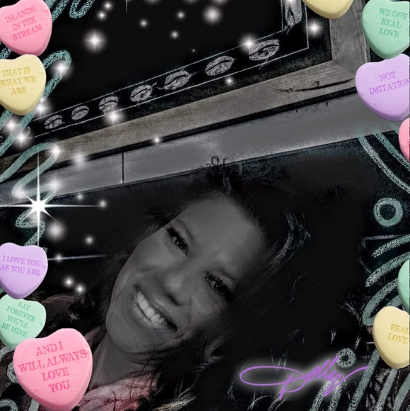 Profile Picture of Crystal Guidry (@crystguidry38) on Poshmark