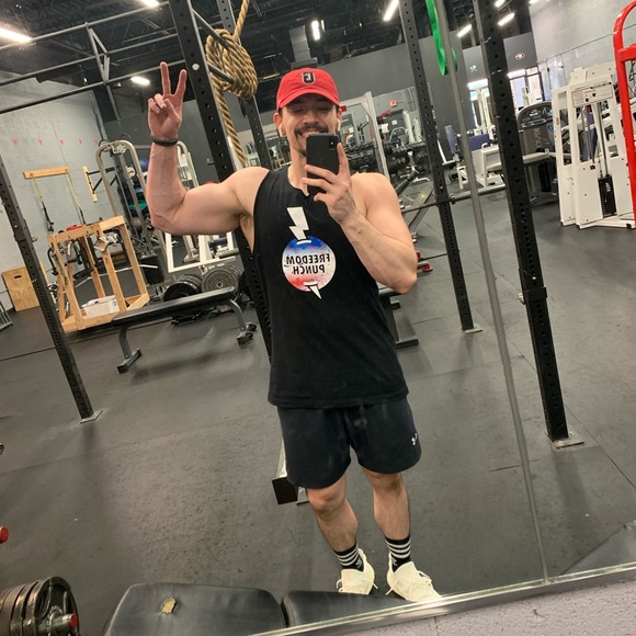 Profile Picture of Dylan Stephens (@dylanstephens93) on Poshmark