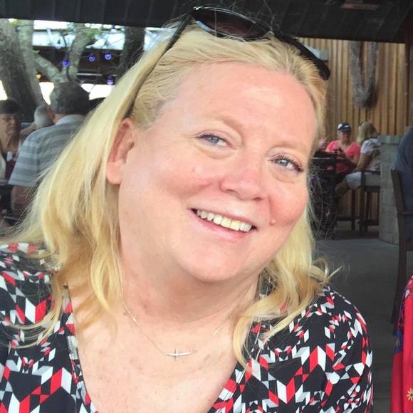 Profile Picture of Fran Clark (@fransouth) on Poshmark