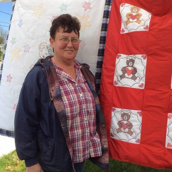 Profile Picture of Jlynn Kunkel (@sathea) on Poshmark